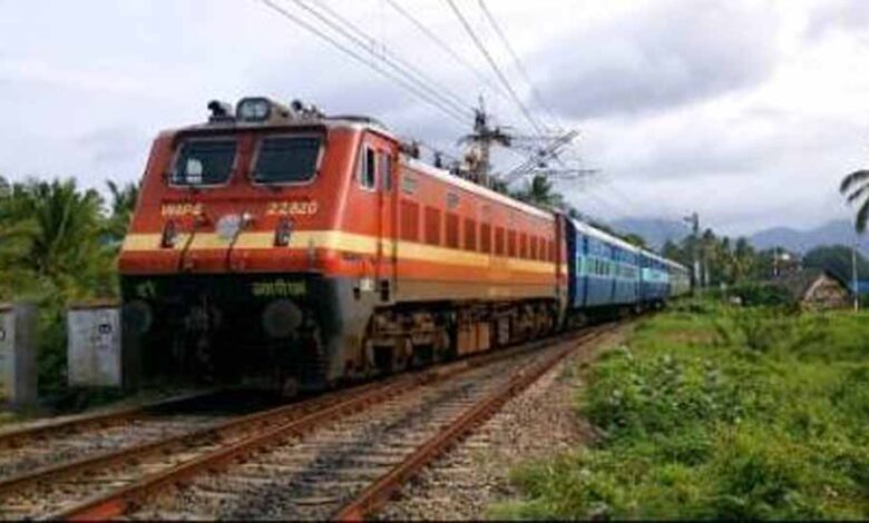 सुरक्षा-को-प्राथमिकता-देते-हुए,-भारतीय-रेलवे-ने-आरओबी/आरयूबी-निर्माण-को-बढ़ाकर-तीन-गुना-किया