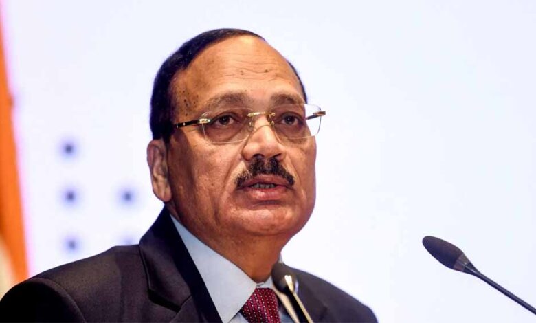 पब्लिसिटी-के-लिए-कोर्ट-मत-घसीटिए:-cji-सूर्यकांत-ने-क्यों-लगाई-याचिकाकर्ताओं-को-फटकार