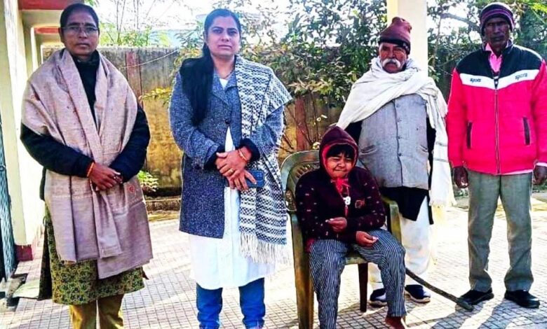 रायपुर-:-4-5-वर्षों-से-लापता-दिव्यांग-युवती-ममता-की-हुई-घर-वापसी