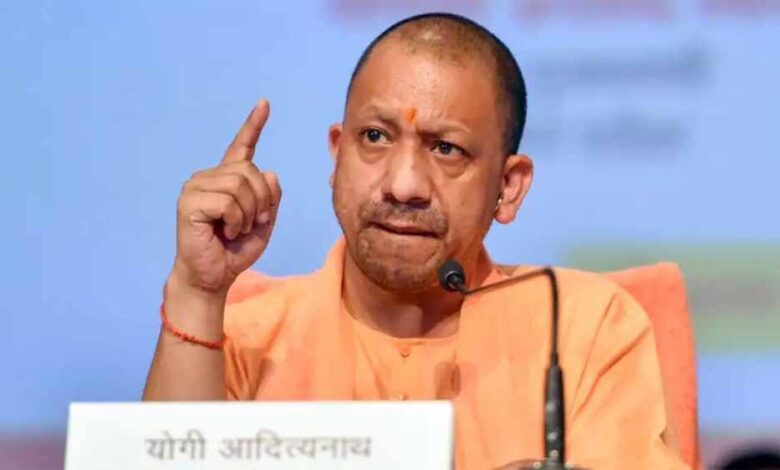 एक्शन-मोड-में-योगी-सरकार:-घुसपैठियों-पर-कड़ा-शिकंजा-कसने-के-लिए-अधिकारियों-को-सख्त-आदेश