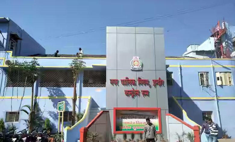 इंदौर-नगर-निगम-का-अनोखा-तरीका:-ढोल-ताशे-बजाकर-और-न्यौता-देकर-करा-रहा-बकाया-बिल-भुगतान