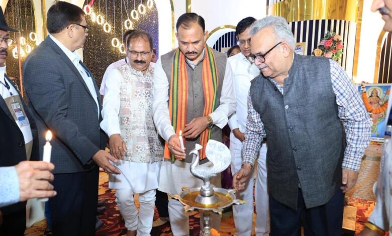 रायपुर-:-स्वास्थ्य-मंत्री-श्याम-बिहारी-जायसवाल-ने-द्वितीय-नेशनल-होम्योपैथिक-सेमिनार-का-किया-शुभारंभ