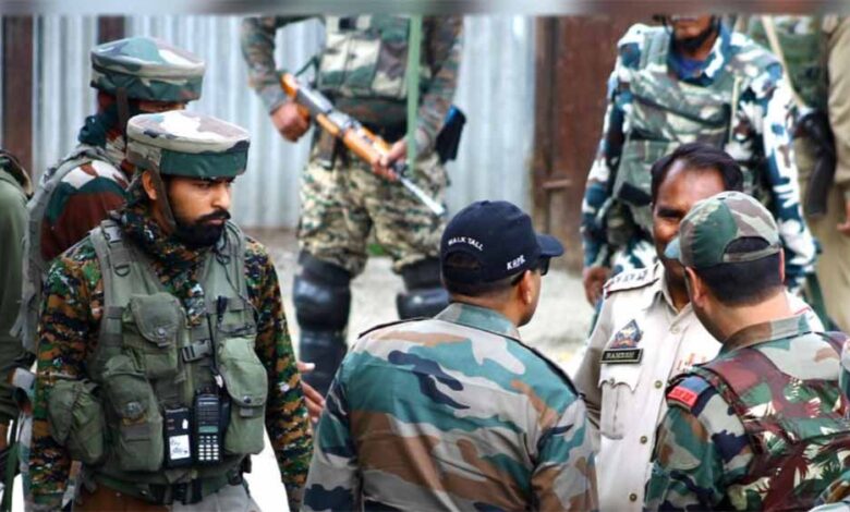 जम्मू-कश्मीर-में-ogw-नेटवर्क-पर-बड़ी-कार्रवाई,-150-से-अधिक-ओवर-ग्राउंड-वर्कर्स-हिरासत-में