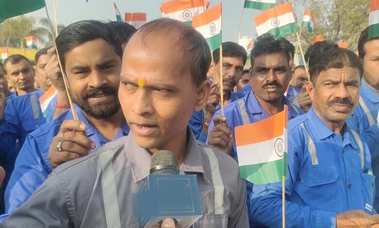 भोपाल-के-पास-मंडीदीप-में-हाई-टेंशन-लाइन-को-लेकर-विरोध,-नहार-स्पिनिंग-मिल्स-के-खिलाफ-शांतिपूर्ण-प्रदर्शन