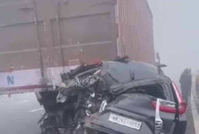 कोहरे-का-कहर:-दिल्ली–मुंबई-एक्सप्रेसवे-पर-30-से-ज्यादा-गाड़ियां-भिड़ीं,-4-लोगों-की-दर्दनाक-मौत