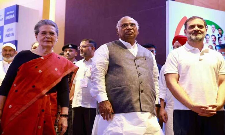 नेतृत्व-पर-उठे-सवाल-पड़े-भारी,-कांग्रेस-ने-पूर्व-mla-को-पार्टी-से-निकाला