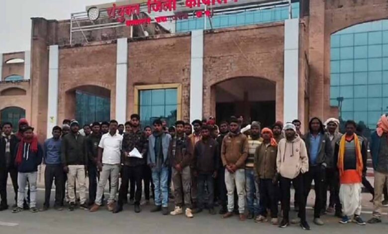 सेरंगदाग-बॉक्साइट-माइंस-में-श्रमिक-शोषण:-कानूनों-की-खुलेआम-धज्जियां,-लगे-गंभीर-आरोप