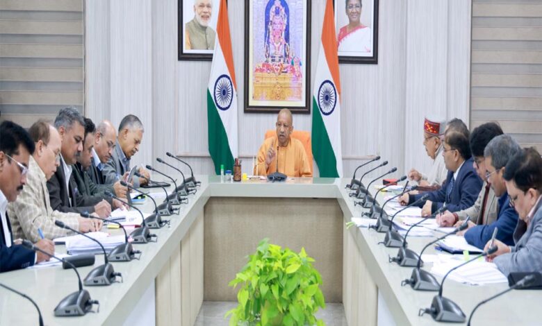 मुख्यमंत्री-ने-वन-ट्रिलियन-डॉलर-इकोनॉमी-से-जुड़े-कार्यों-तथा-वित्तीय-वर्ष-2025-26-में-विभिन्न-विभागों-के-बजट-आवंटन-एवं-व्यय-की-अद्यतन-प्रगति-की-समीक्षा-की