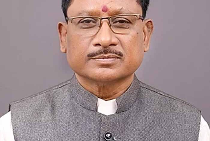 वंदे-मातरम्-की-गौरव-गाथा-का-स्मरण-हर-भारतीय-के-लिए-गर्व-का-विषय-–-मुख्यमंत्री-विष्णु-देव-साय