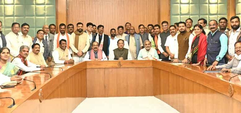 मुख्यमंत्री-साय-से-साहू-समाज-के-प्रतिनिधिमंडल-ने-की-सौजन्य-मुलाकात