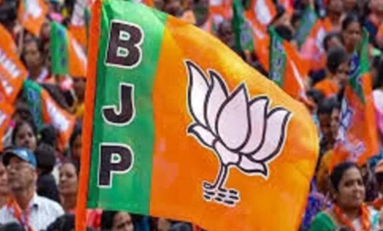 महाराष्ट्र-निकाय-चुनाव-में-bjp-का-जलवा,-शिवसेना-ncp-के-साथ-200+-सीटों-पर-बढ़त;-मतगणना-जारी