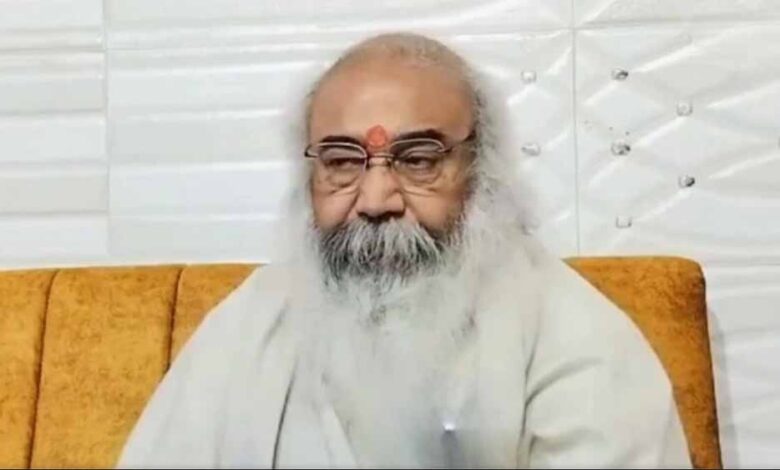 राहुल–अखिलेश पर आचार्य प्रमोद कृष्णम का तीखा हमला, बोले— विपक्ष भारत को बांग्लादेश बनाना चाहता है