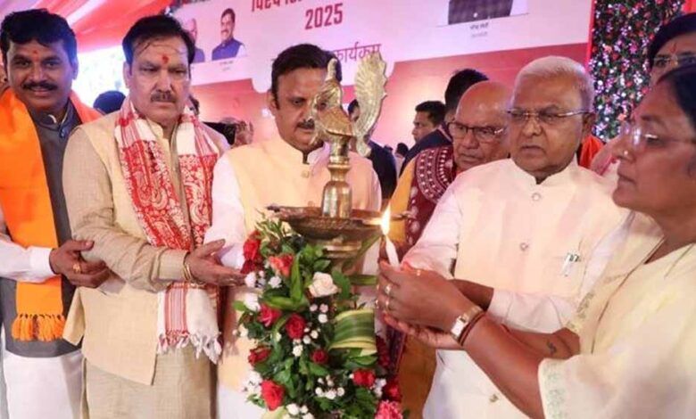 सिकल-सेल-उन्मूलन-में-जन,-जनप्रतिनिधि-मिलकर-करें-प्रयास-:-राज्यपाल-पटेल