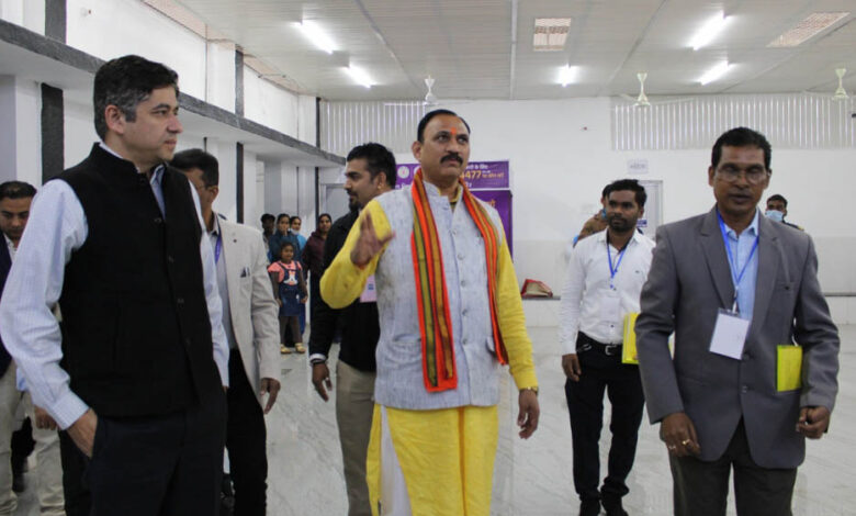 रायपुर-:-स्वास्थ्य-मंत्री-ने-किया-जिला-चिकित्सालय-जांजगीर-चांपा-का-औचक-निरीक्षण,-नई-ओपीडी-व-एनआईसीयू-का-किया-शुभारंभ