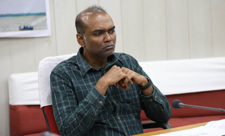 समाज-में-महिलाओं-एवं-बच्चों-के-स्वास्थ्य-एवं-शिक्षा-में-आंगनबाड़ी-महत्वपूर्ण-भूमिका-निभाएं-–-संभागायुक्त-सिंह