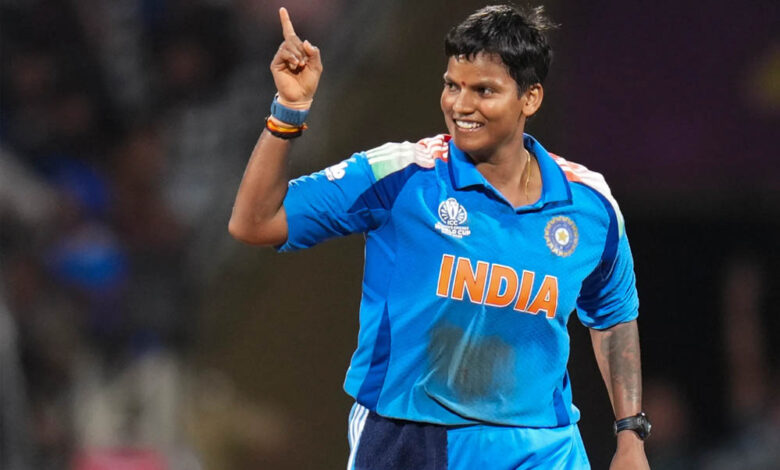 दीप्ति-शर्मा-ने-बनाया-इतिहास,-बुमराह-अर्शदीप-के-निशाने-पर-भी-किया-कमाल
