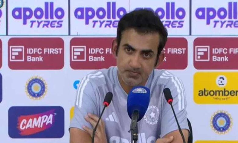 टेस्ट-क्रिकेट-में-खराब-फॉर्म-पर-घिरे-गंभीर,-bcci-ने-दिग्गज-खिलाड़ी-से-की-अनौपचारिक-चर्चा