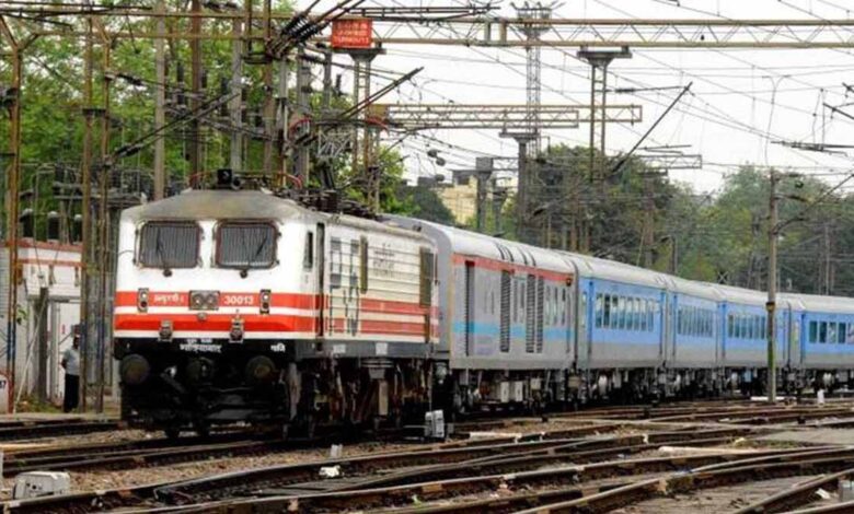 भोपाल-से-गुजरने-वाली-ट्रेनों-में-सादे-कपड़ों-में-गश्त-करेंगे-जवान,-नया-सुरक्षा-मॉडल-लागू