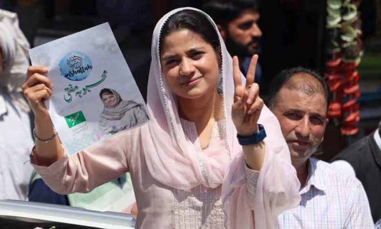 गर्भ-में-न्याय-की-मौत—-उमर-खालिद-और-शरजील-इमाम-की-बेल-खारिज-होने-पर-महबूबा-मुफ्ती-की-बेटी-का-तीखा-हमला