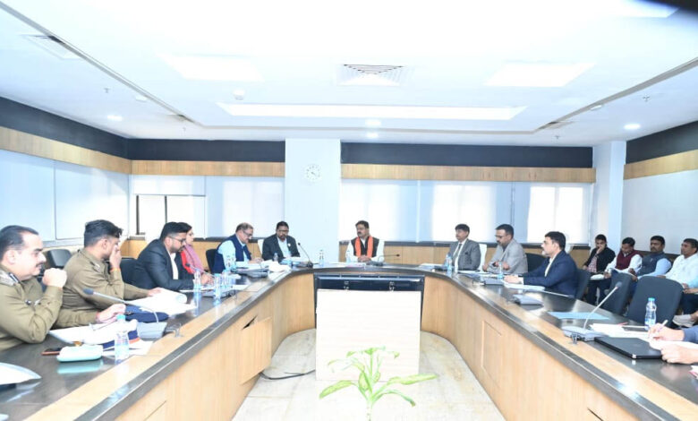 रायपुर-:-गृह-विभाग-के-बजट-निर्माण-हेतु-उपमुख्यमंत्री-विजय-शर्मा-की-अध्यक्षता-में-बैठक-का-हुआ-आयोजन