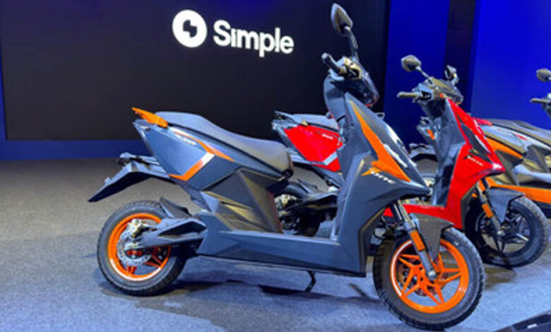 सिंगल चार्ज में 400KM रेंज और लाइफटाइम वारंटी, लॉन्च हुआ नया धांसू इलेक्ट्रिक स्कूटर