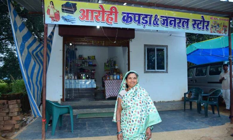 ‘बिहान’-योजना-से-लखपति-दीदी-बनीं-राशोबाई,-मेहनत-और-समूह-सहयोग-से-आई-आत्मनिर्भरता