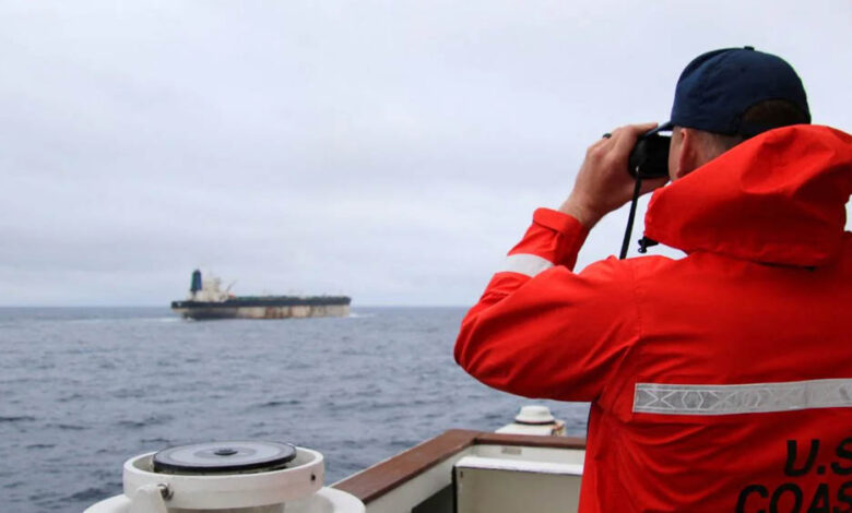 रूस की घातक सबमरीन भी अपना जहाज नहीं बचा पाई, अमेरिका ने नाक के नीचे से ले लिया – पुतिन क्यों रहे खामोश?