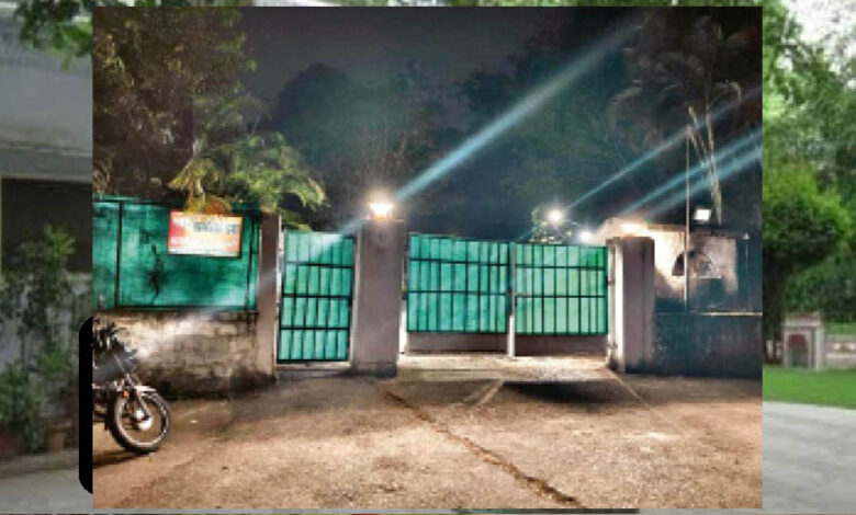 मध्य-प्रदेश-में-नेता-और-अधिकारी-नहीं-कर-रहे-सरकारी-बंगला-खाली,-नोटिस-भेजकर-दी-बेदखली-की-चेतावनी