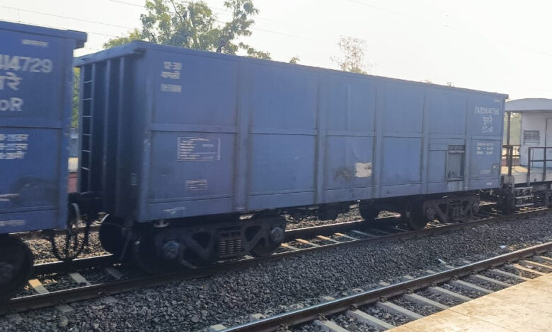 wcr-ने-रचा-इतिहास,-100-से-ज्यादा-वैगन-के-साथ-चली-सबसे-लंबी-दूरी-की-अनब्रोकन-मालगाड़ी