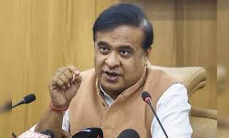 बांग्लादेश-के-हालात-पर-नजर:-असम-सीएम-ने-सुरक्षा-एजेंसियों-को-हाई-अलर्ट-पर-रहने-के-निर्देश-दिए