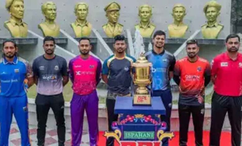 बागी क्रिकेटरों का असर: बांग्लादेश प्रीमियर लीग का मैच तय समय पर नहीं हो सका शुरू