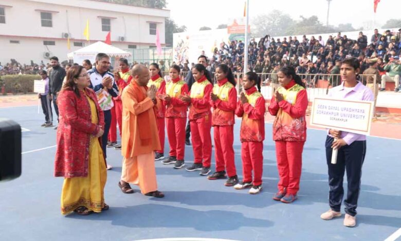 खेल-प्रतिभाएं-तराशें-शिक्षण-संस्थान-:-सीएम-योगी