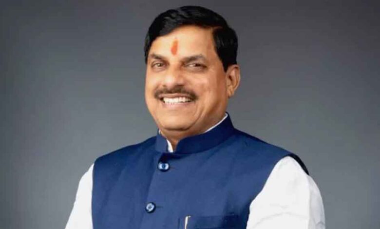 सीएम-मोहन-यादव-ने-निभाया-मानवीय-दायित्व,-दिव्यांग-अभिषेक-सोनी-की-स्टेडियम-में-मैच-देखने-की-इच्छा-की-पूरी