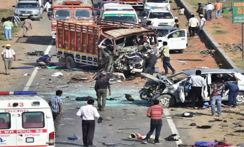 बरेला-सड़क-हादसा:-मजदूरों-की-मौत-से-लहूलुहान-एमपी,-सरकार-ने-मुआवजे-की-घोषणा-की