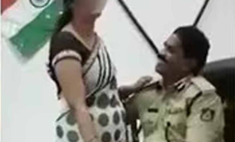 कर्नाटक-में-अश्लील-वीडियो-पर-नपे-dgp-रैंक-के-अधिकारी,-ऑफिस-में-आपत्तिजनक-हरकतों-के-आरोप