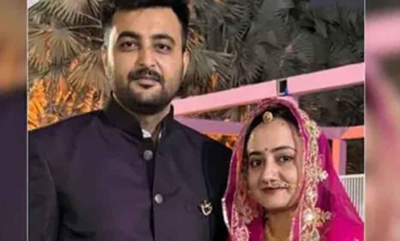 गुजरात में खौफनाक वारदात: कांग्रेसी दिग्गज के अफसर भतीजे ने पत्नी की हत्या की, फिर खुद भी मौत