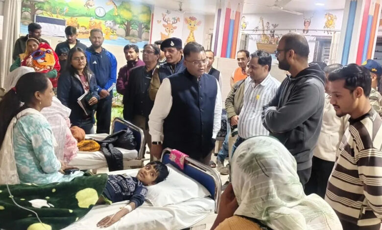 इंदौर-के-महू-में-‘जहरीला-पानी’,-25-लोग-बीमार,-रात-में-दौड़ते-हुए-पहुंचे-क्लेक्टर,-अलर्ट-जारी