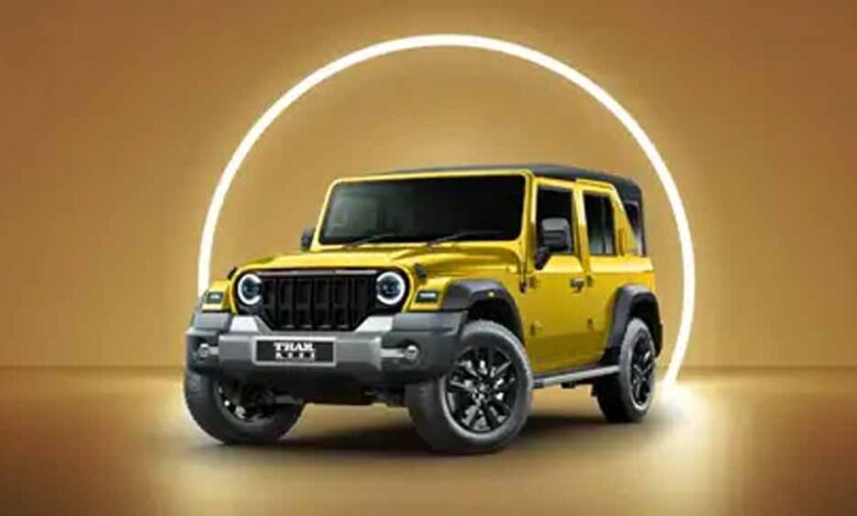 ब्लैक-थीम-में-धमाकेदार-एंट्री!-बोल्ड-लुक-के-साथ-लॉन्च-हुई-thar-roxx-star,-जानें-कीमत