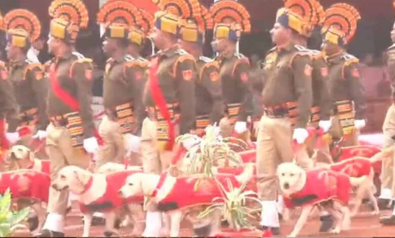 परेड-में-शामिल-होंगे-सेना-के-बाज-डॉग्स,-कैप्टन-हर्षिता-के-हाथों-में-होगी-कमान