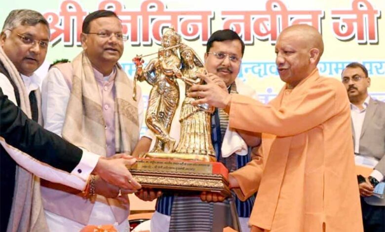 युवा-ऊर्जा-के-प्रतीक-हैं-नितिन-नबीनः-मुख्यमंत्री-योगी