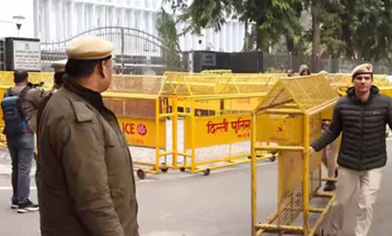 ugc-मुख्यालय-पर-छात्रों-का-भारी-प्रदर्शन,-नए-कानून-को-वापस-लेने-की-मांग