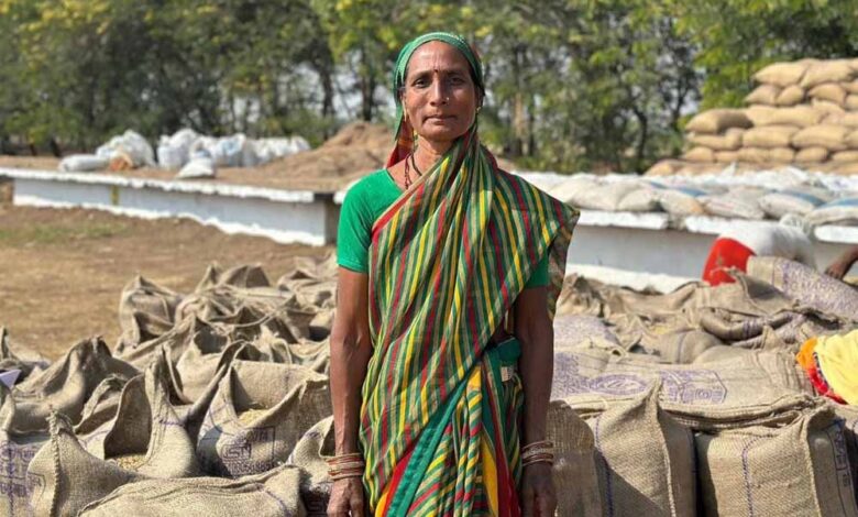 धान-खरीदी-व्यवस्था-से-बदली-किस्मत,-महिला-किसान-चौती-बाई-की-ज़िंदगी-में-आई-नई-राह