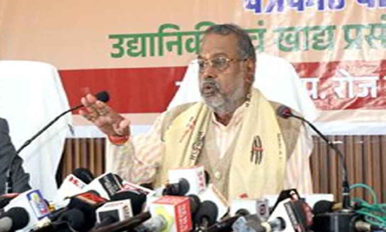 पुष्प-उत्पादन-को-दिया-जायेगा-व्यवसायिक-स्वरूप-:-उद्यानिकी-मंत्री-कुशवाह