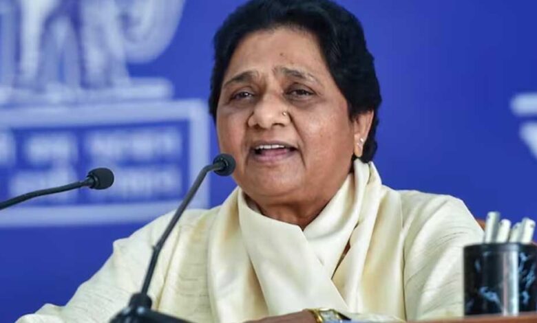 मायावती-ने-नए-ugc-नियमों-का-किया-समर्थन,-कहा-सवर्णों-का-विरोध-है-नाजायज