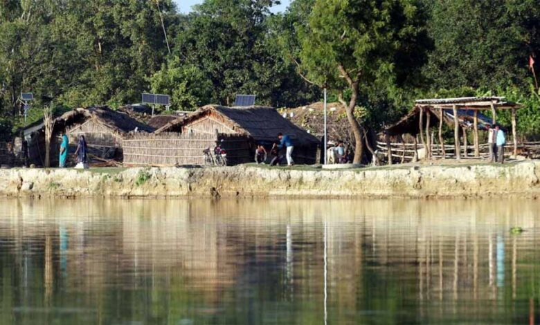 सुरक्षा-और-सम्मान-की-ओर-कदम:-नदी-व-वन्य-क्षेत्र-से-घिरे-भरथापुर-गांव-का-होगा-विस्थापन,-सीएम-आवास-योजना-से-मिलेंगे-पक्के-मकान