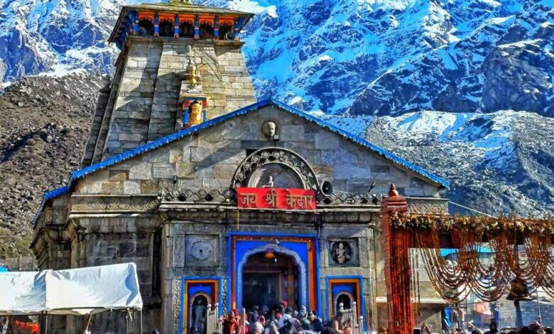 केदारनाथ-मंदिर-परिसर-में-मोबाइल-पूरी-तरह-बैन,-नई-गाइडलाइन-के-तहत-भारी-जुर्माने-का-प्रावधान