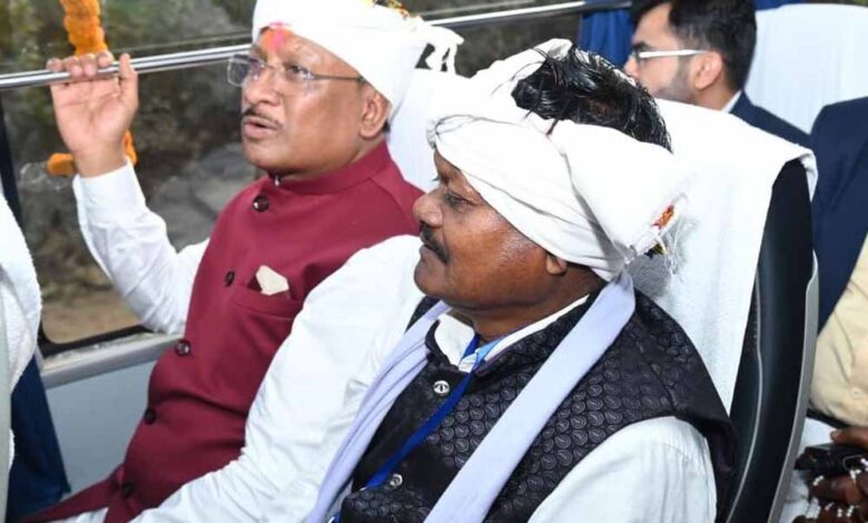 सुदूर-वनांचलों-को-मिली-कनेक्टिविटी-की-नई-ताकत