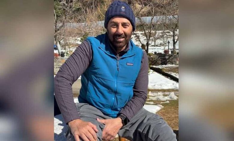 सनी-देओल-ने-‘बॉर्डर-2’-को-मिली-प्रतिक्रिया-के-लिए-प्रशंसकों-का-आभार-जताया