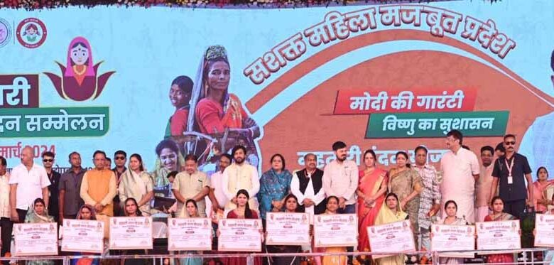 छत्तीसगढ़-सरकार-की-महतारी-वंदन-योजना-के-दो-साल-हुए-पूरे