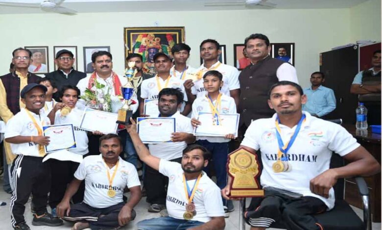 उप-मुख्यमंत्री-विजय-शर्मा-से-उत्कृष्ट-प्रदर्शन-करने-वाले-खिलाड़ियों-ने-की-सौजन्य-मुलाकात